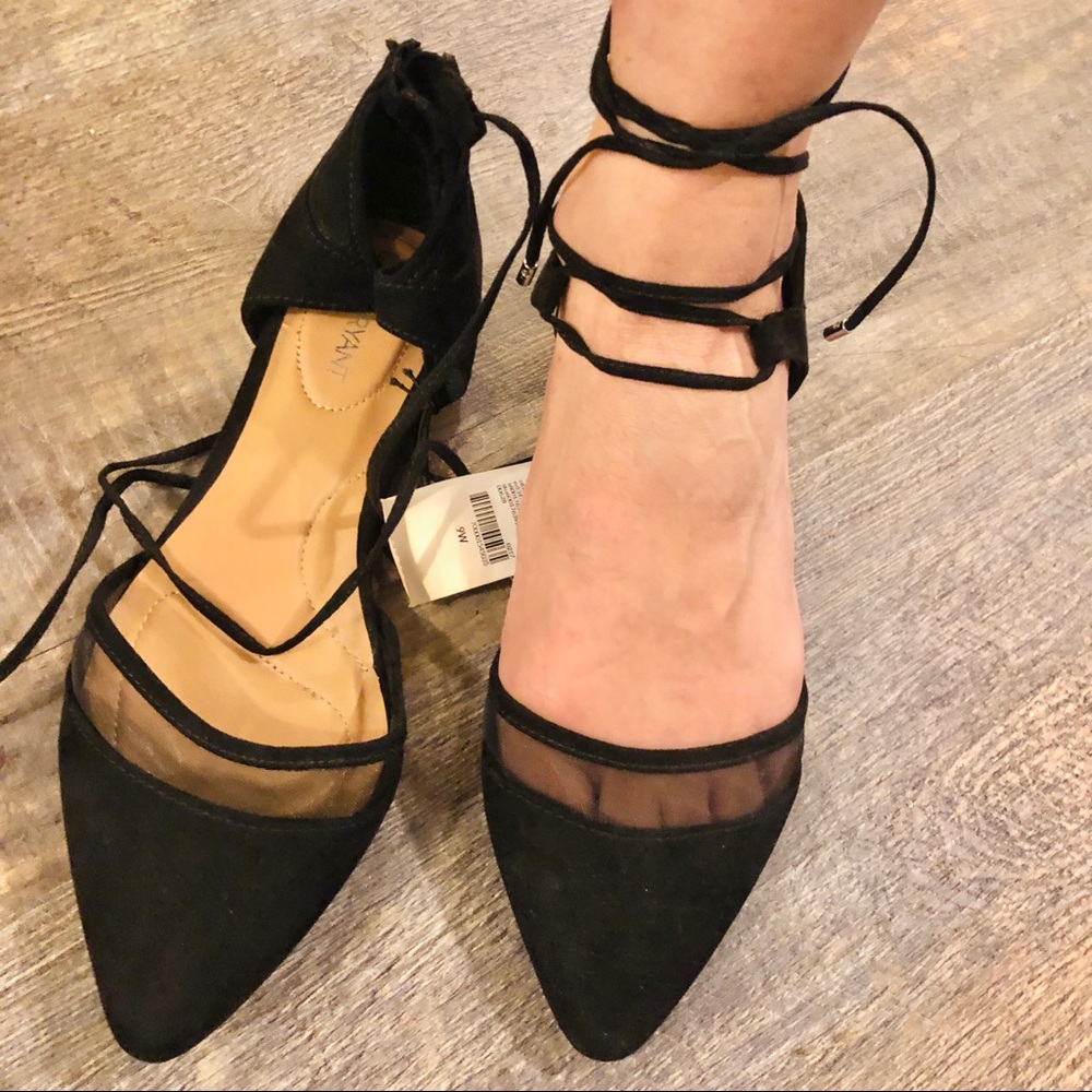 NWT Lane Bryant velvet black lace ankle flats 9